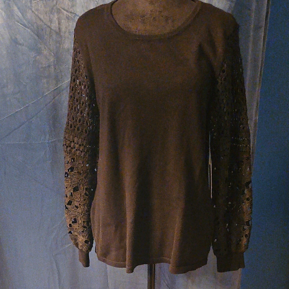 Chicos - NWT - Black Pullover Sweater With Eyelet Cutout Sleeves - Size 1 (M)